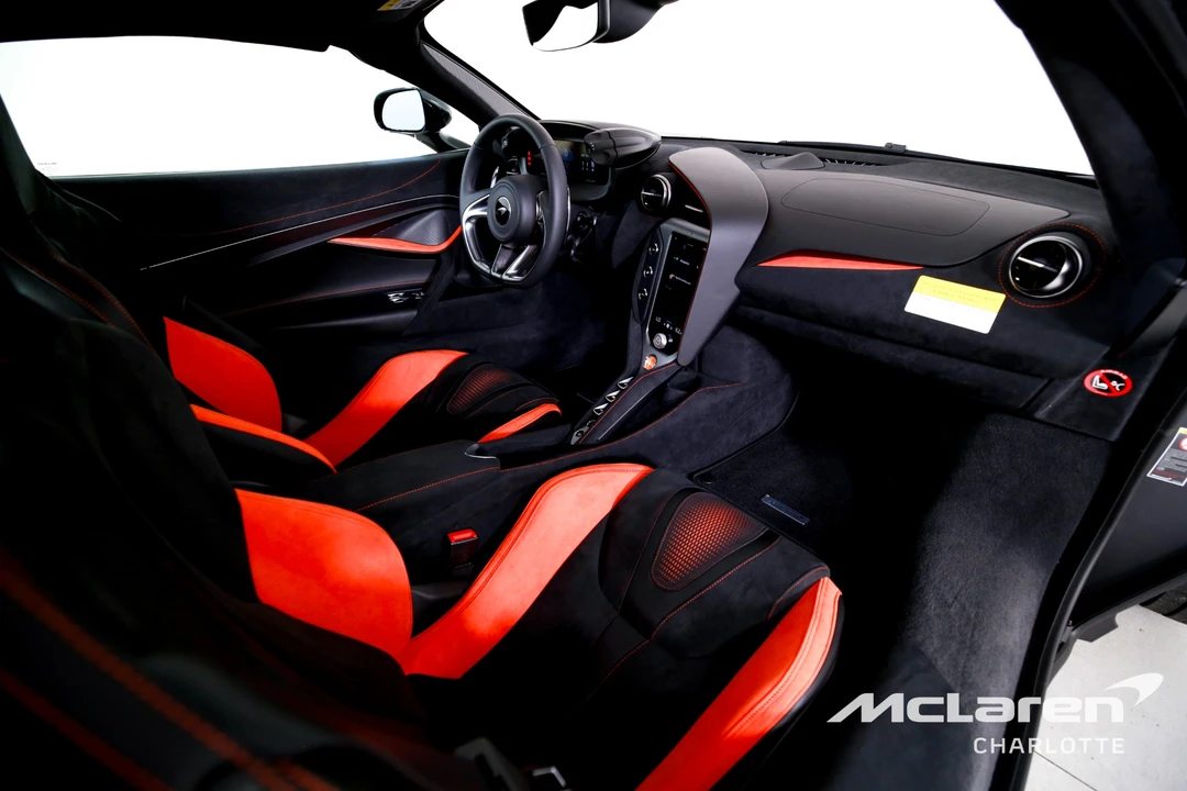2027 McLaren 750S - Image 20 of 31