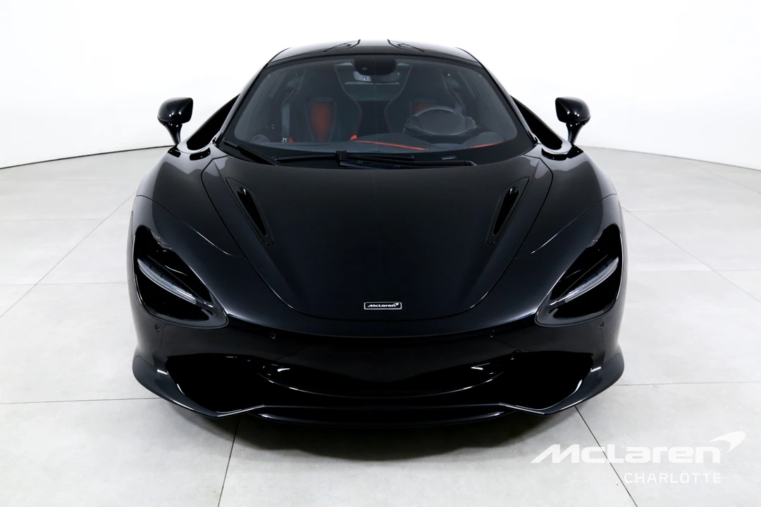 2027 McLaren 750S - Image 4 of 31