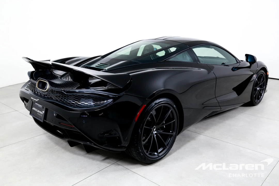 2027 McLaren 750S - Image 9 of 31