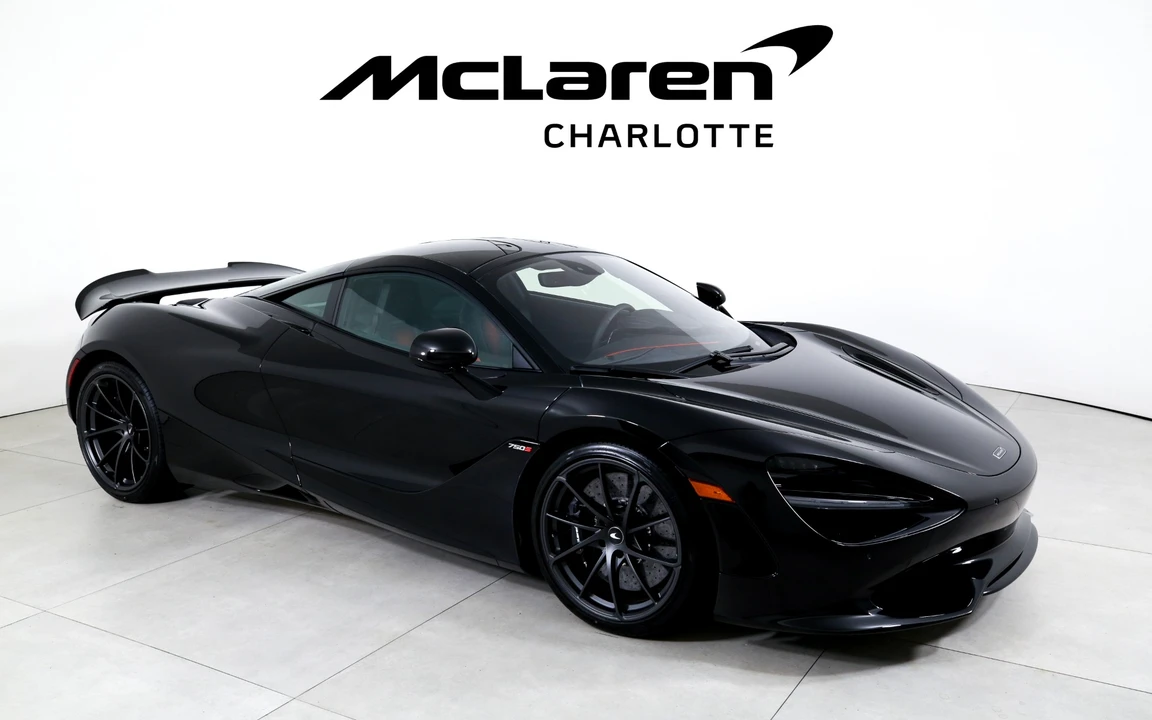 2027 McLaren 750S - Image 2 of 31