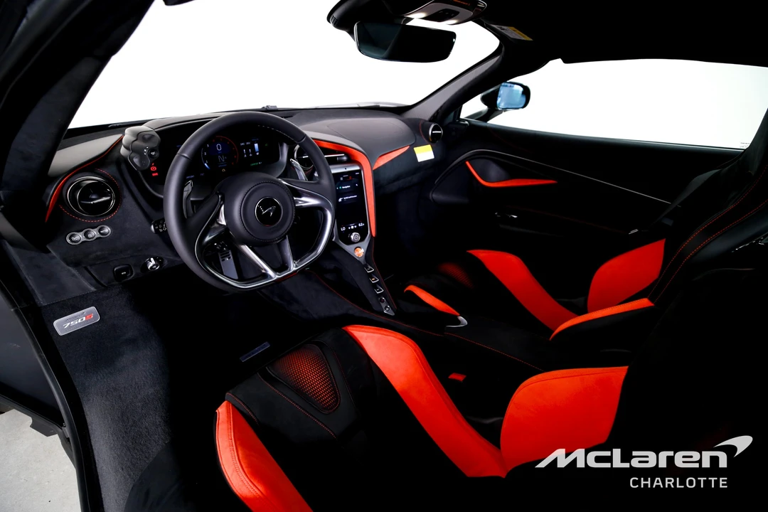 2027 McLaren 750S - Image 13 of 31