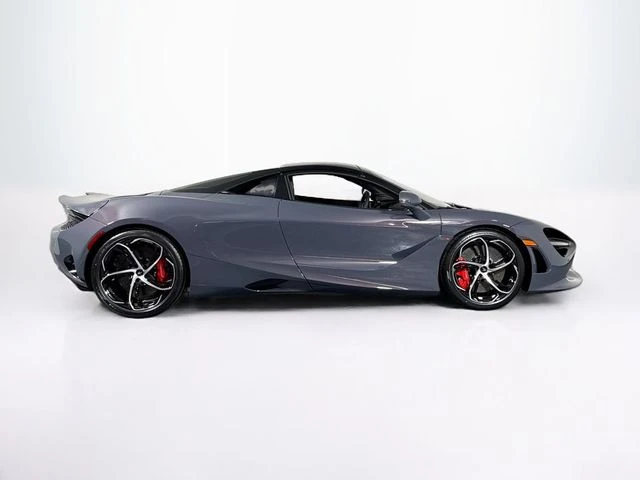 2027 McLaren 750S - Image 7 of 31
