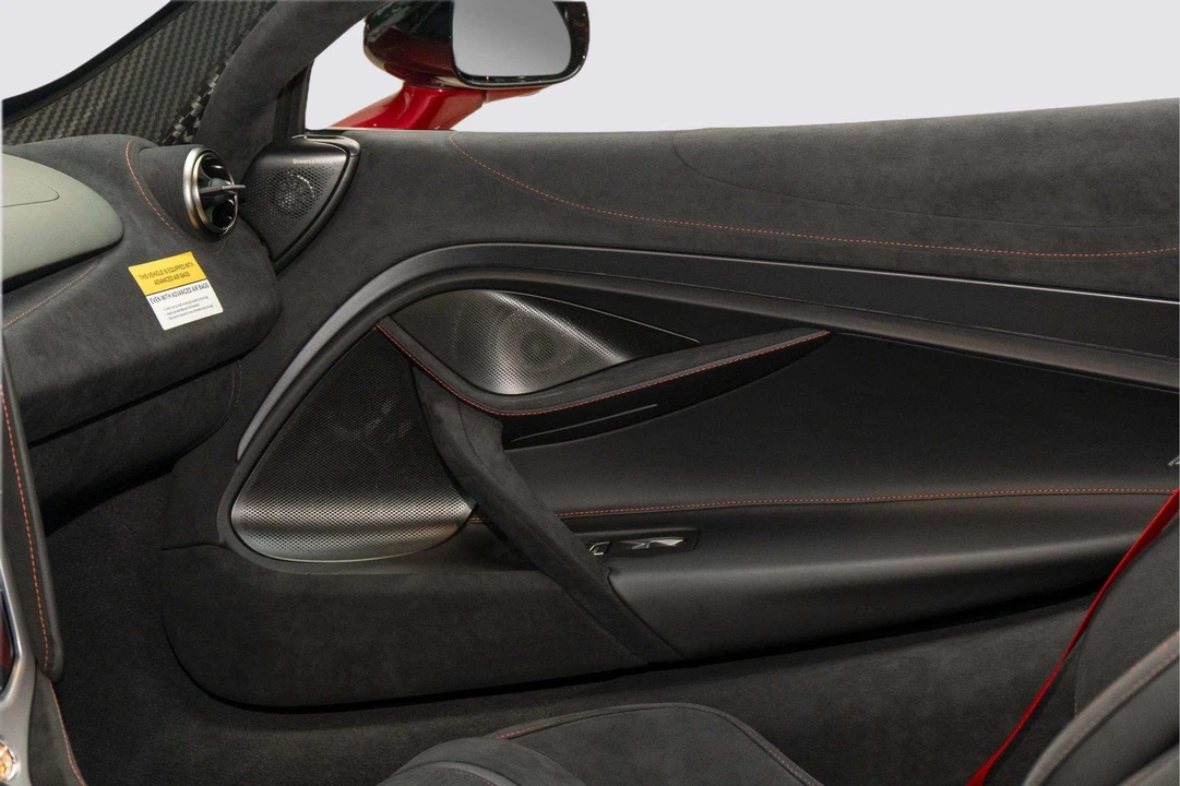2027 McLaren 750S - Image 20 of 31