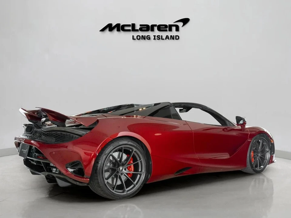 2027 McLaren 750S - Image 11 of 31