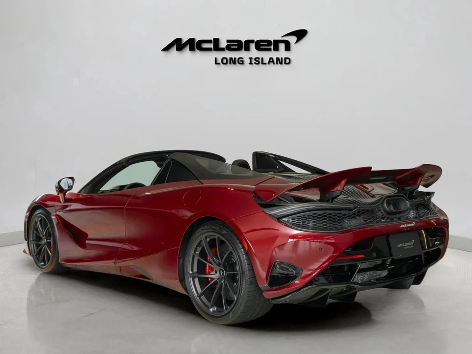 2027 McLaren 750S - Image 7 of 31