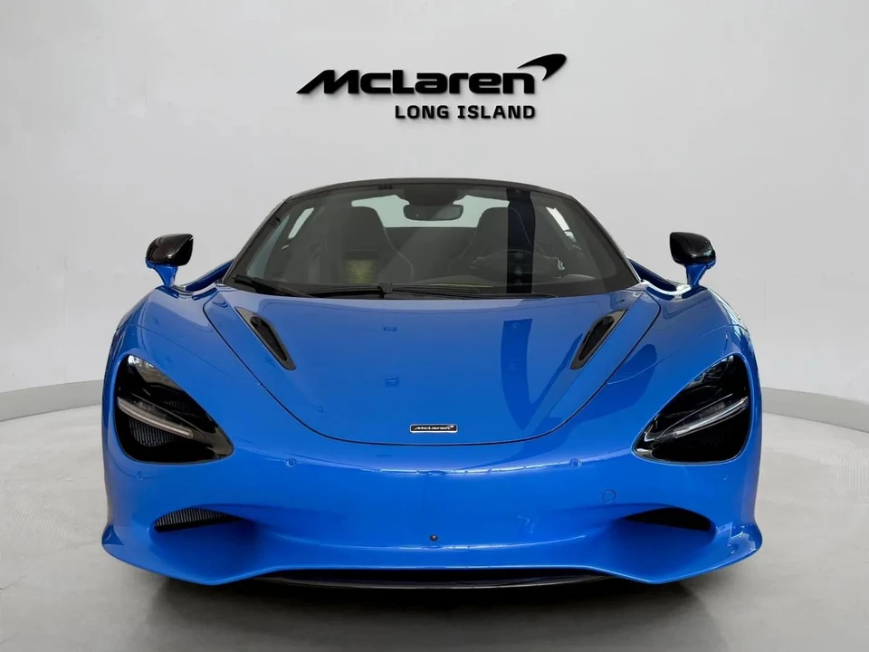 2027 McLaren 750S - Image 3 of 31