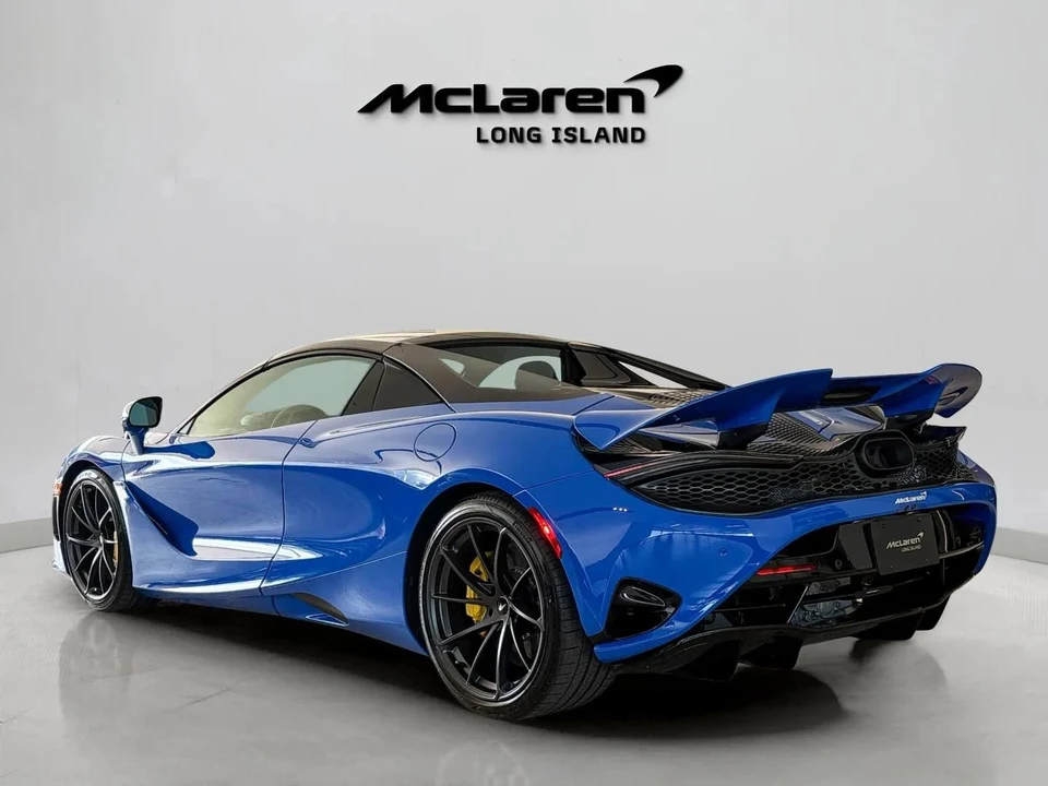 2027 McLaren 750S - Image 6 of 31