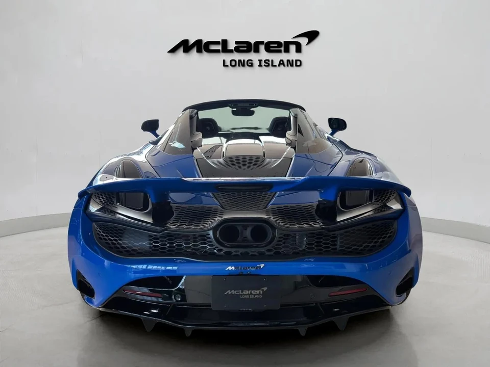 2027 McLaren 750S - Image 7 of 31