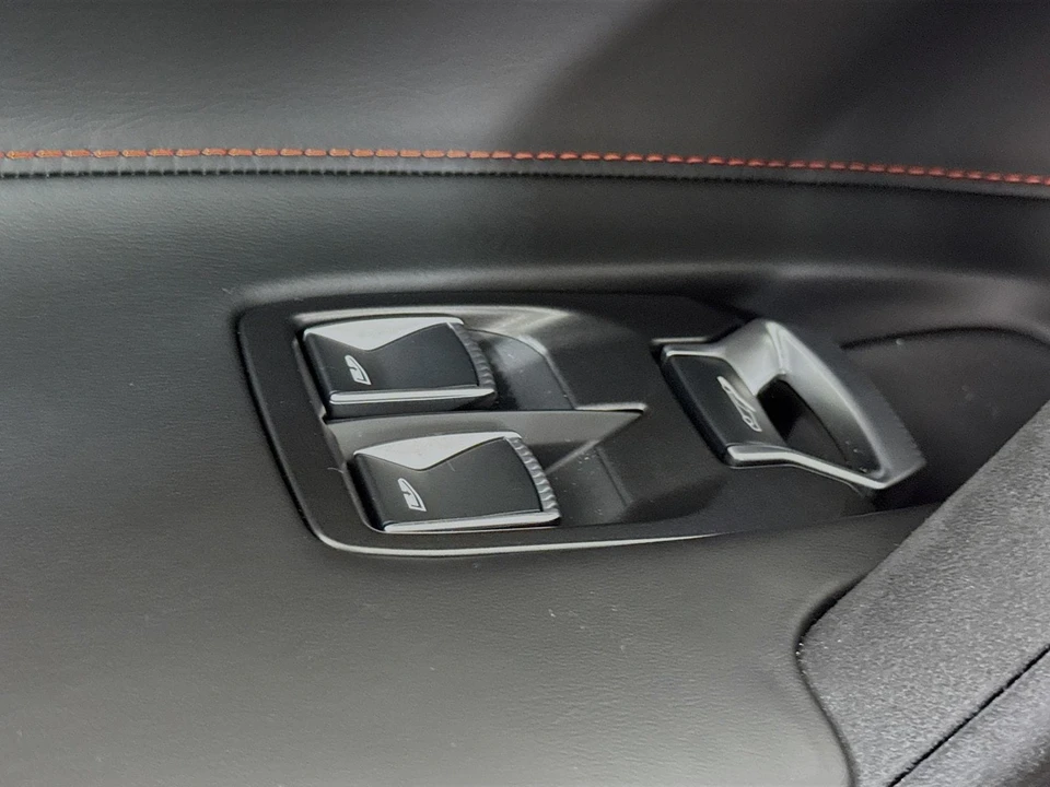 2027 McLaren 750S Spider - Image 16 of 22