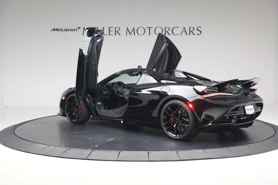 2027 McLaren 750S Spider - Image 17 of 31