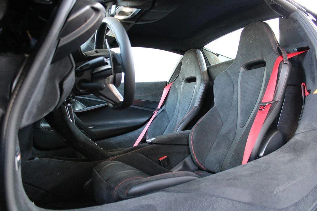 2027 McLaren 750S Spider - Image 4 of 31