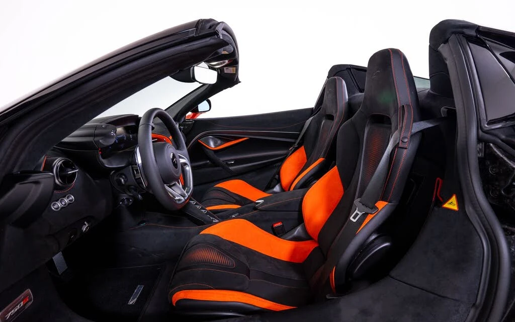 2027 McLaren 750S Spider - Image 23 of 26