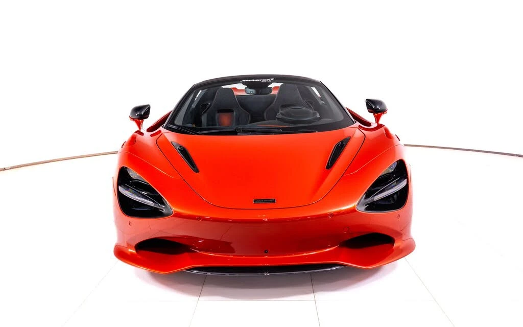 2027 McLaren 750S Spider - Image 10 of 26