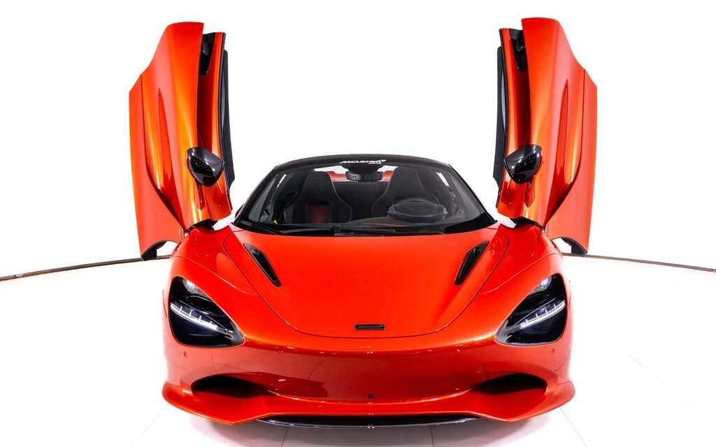 2027 McLaren 750S Spider - Image 11 of 26