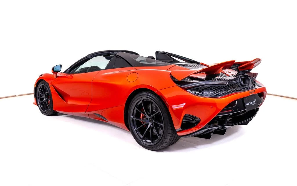 2027 McLaren 750S Spider - Image 5 of 26