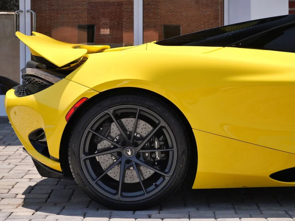 2027 McLaren 750S Spider - Image 13 of 27