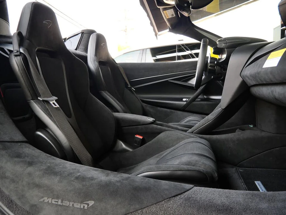 2027 McLaren 750S Spider - Image 11 of 27
