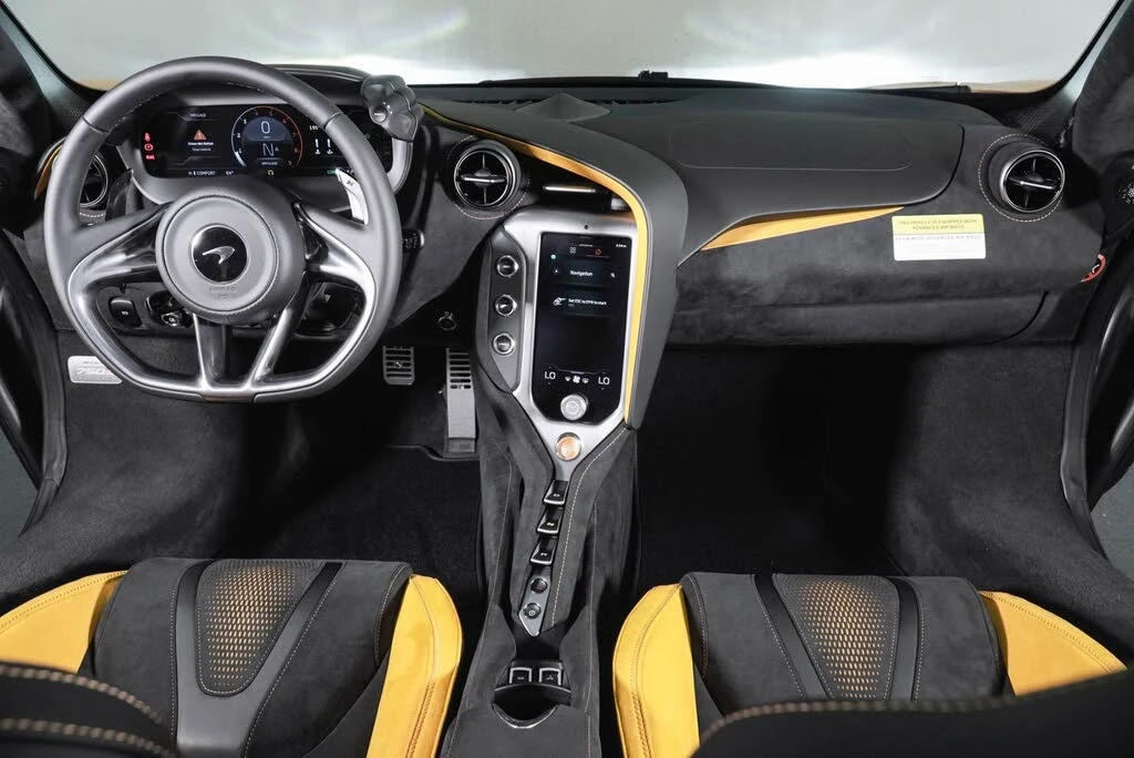 2027 McLaren 750S Spider - Image 10 of 31