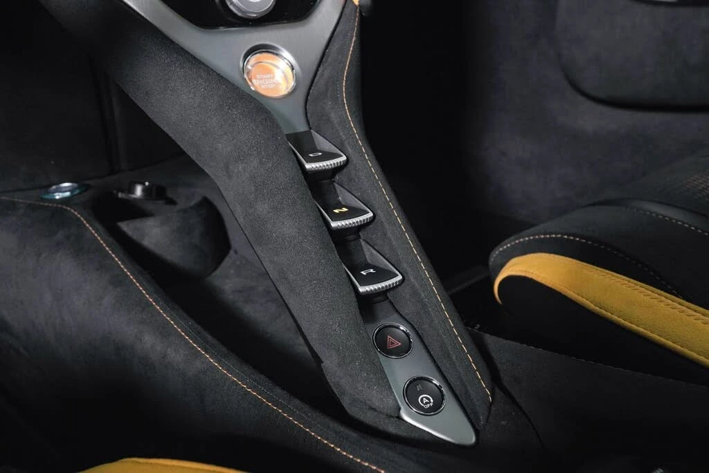 2027 McLaren 750S Spider - Image 21 of 31