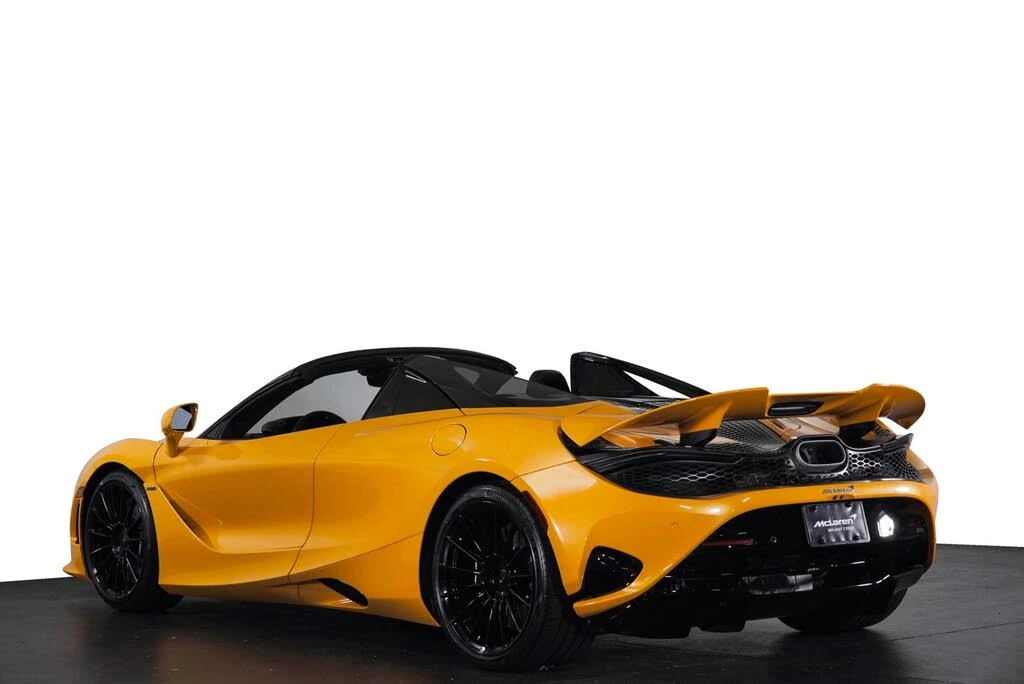2027 McLaren 750S Spider - Image 2 of 31