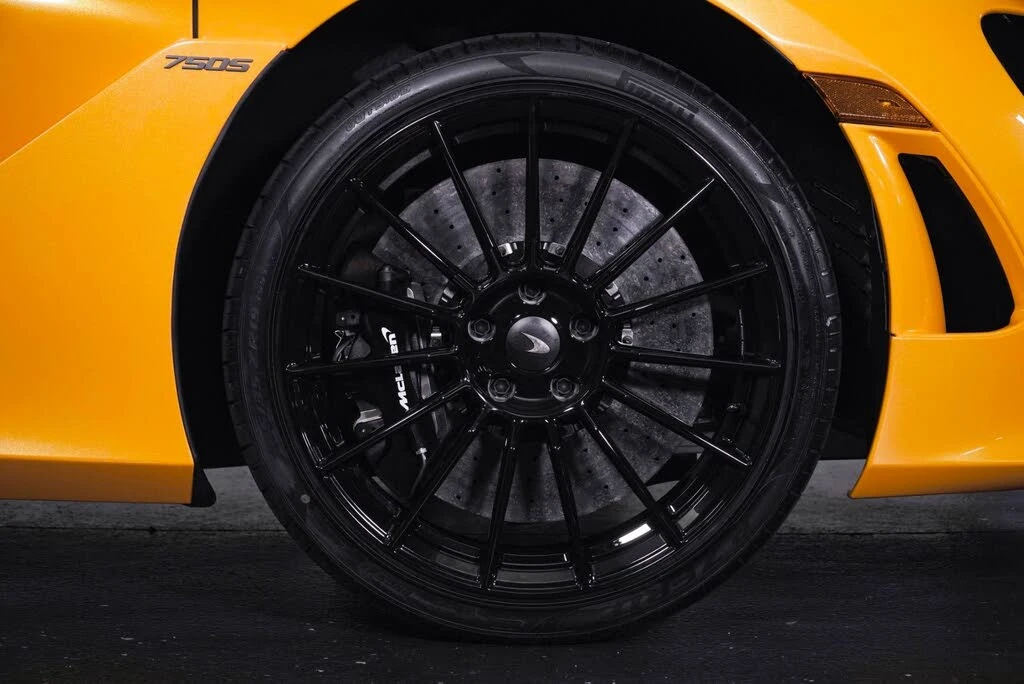 2027 McLaren 750S Spider - Image 4 of 31