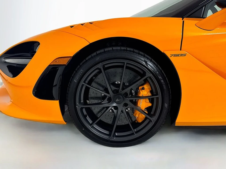 2027 McLaren 750S Spider - Image 9 of 22