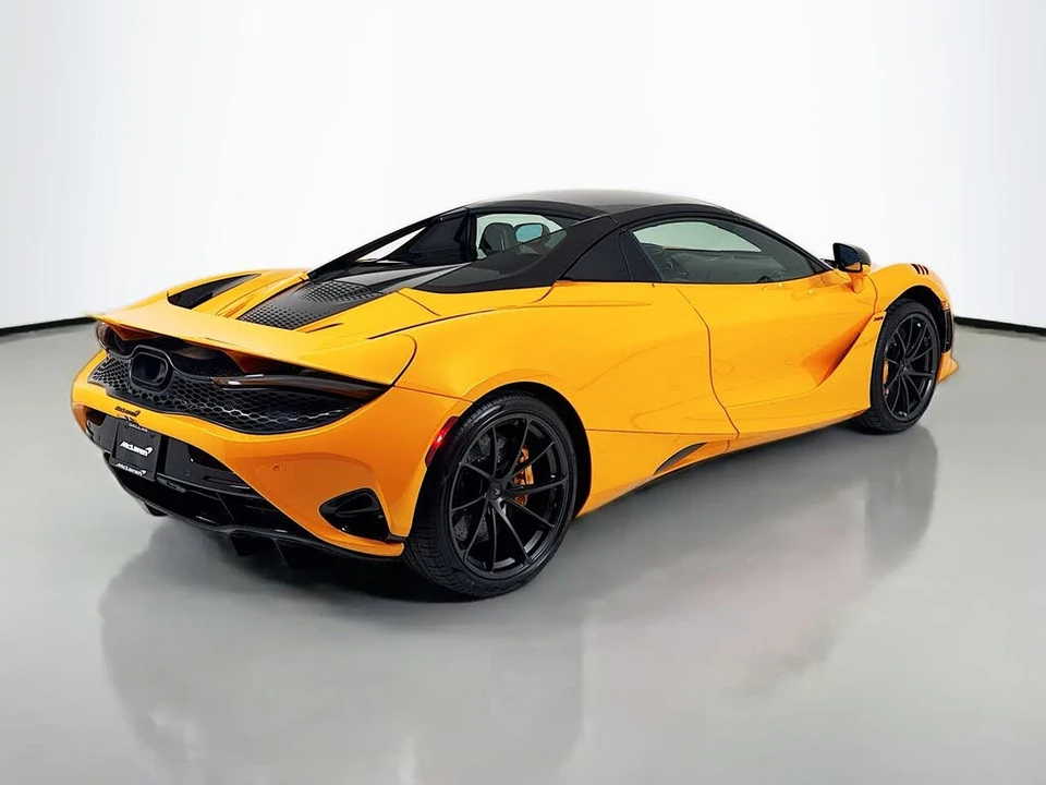 2027 McLaren 750S Spider - Image 7 of 22