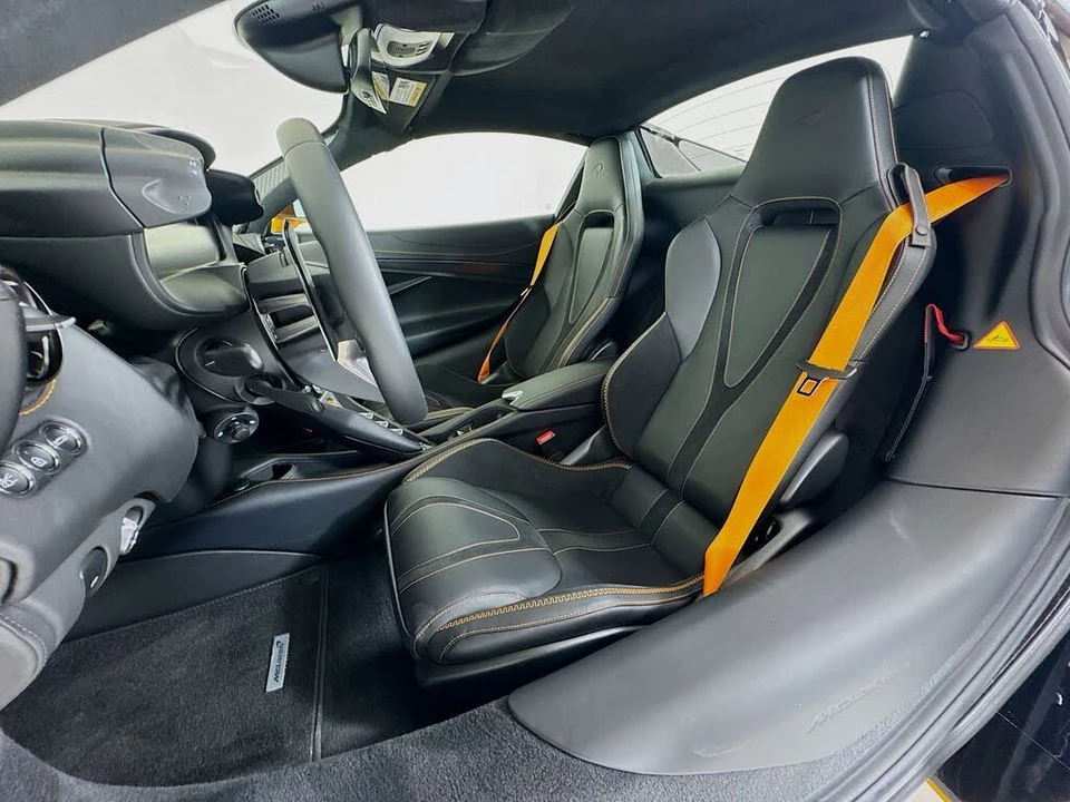 2027 McLaren 750S Spider - Image 18 of 22