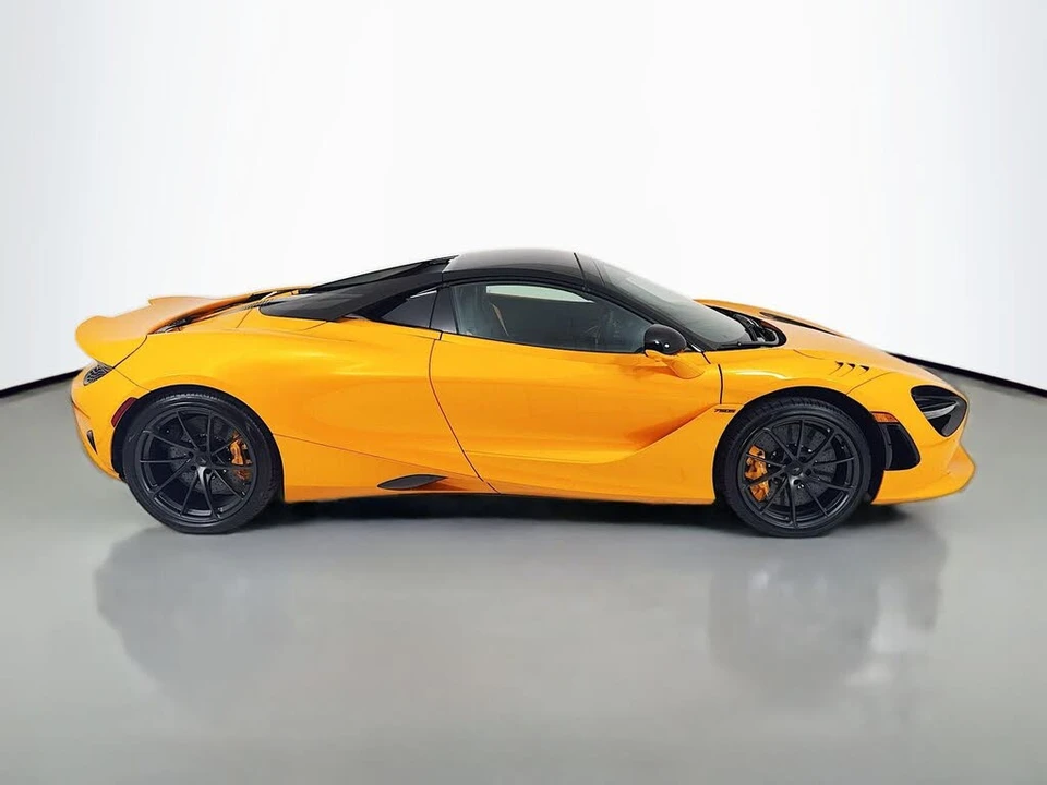 2027 McLaren 750S Spider - Image 8 of 22