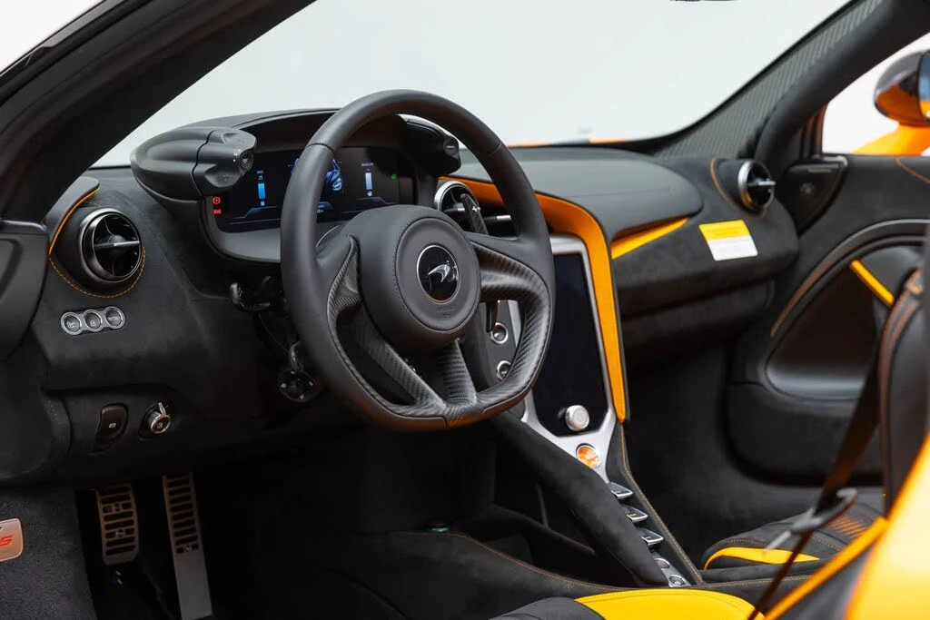 2027 McLaren 750S Spider - Image 2 of 31