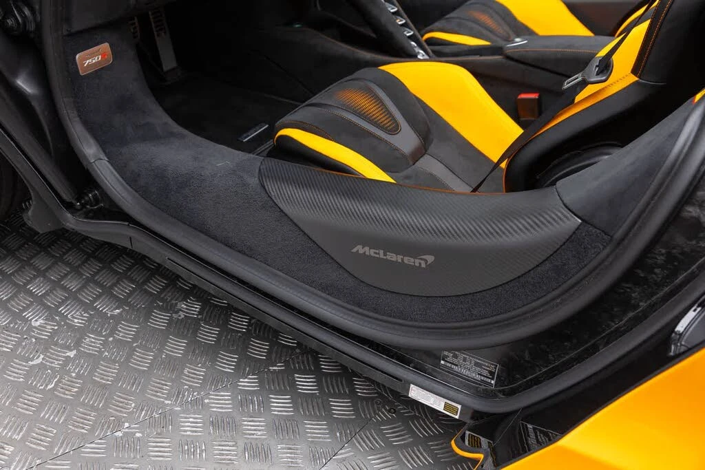 2027 McLaren 750S Spider - Image 24 of 31
