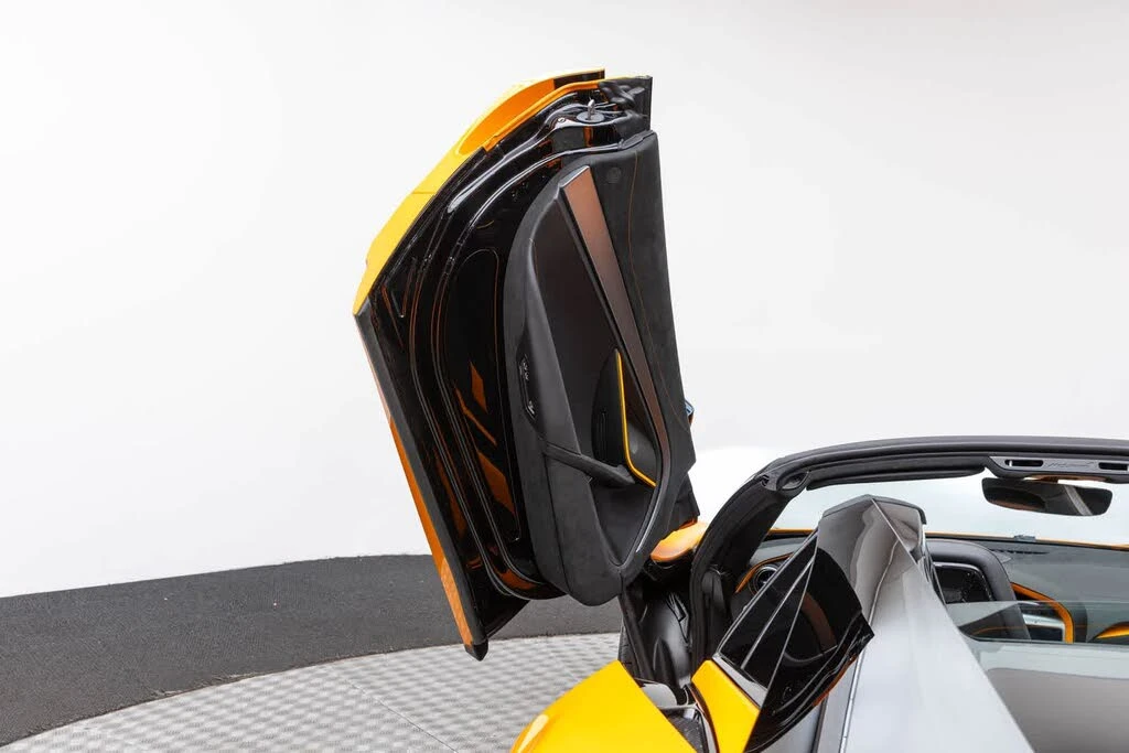 2027 McLaren 750S Spider - Image 22 of 31