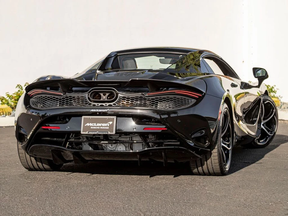 2027 McLaren 750S Spider - Image 8 of 31