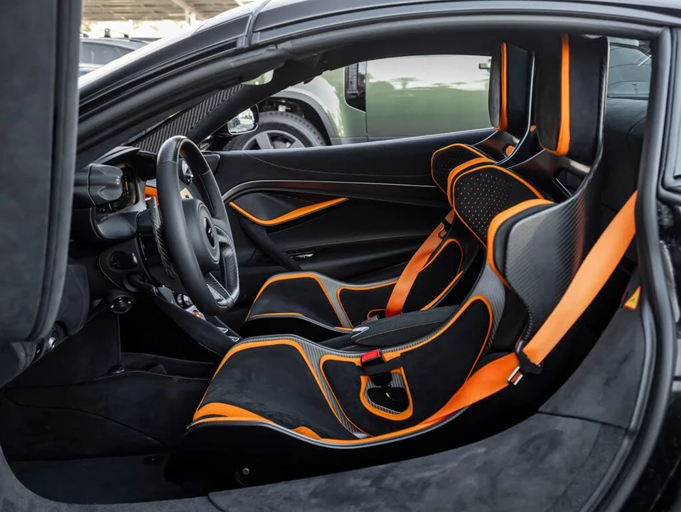 2027 McLaren 750S Spider - Image 16 of 31