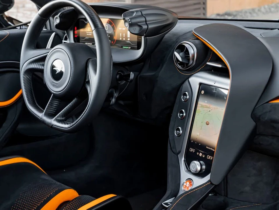 2027 McLaren 750S Spider - Image 28 of 31