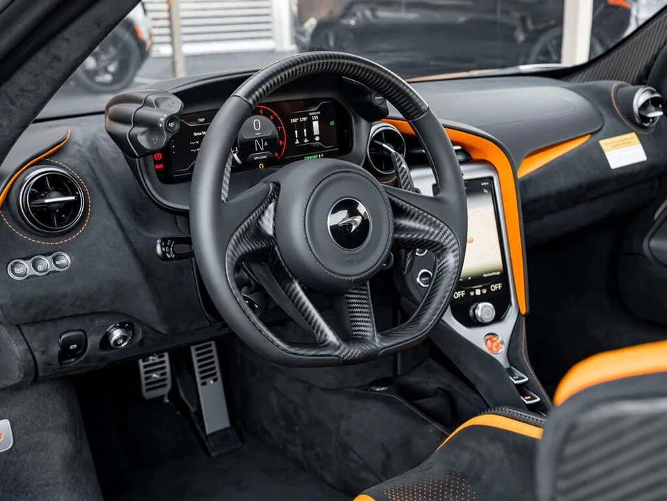 2027 McLaren 750S Spider - Image 18 of 31