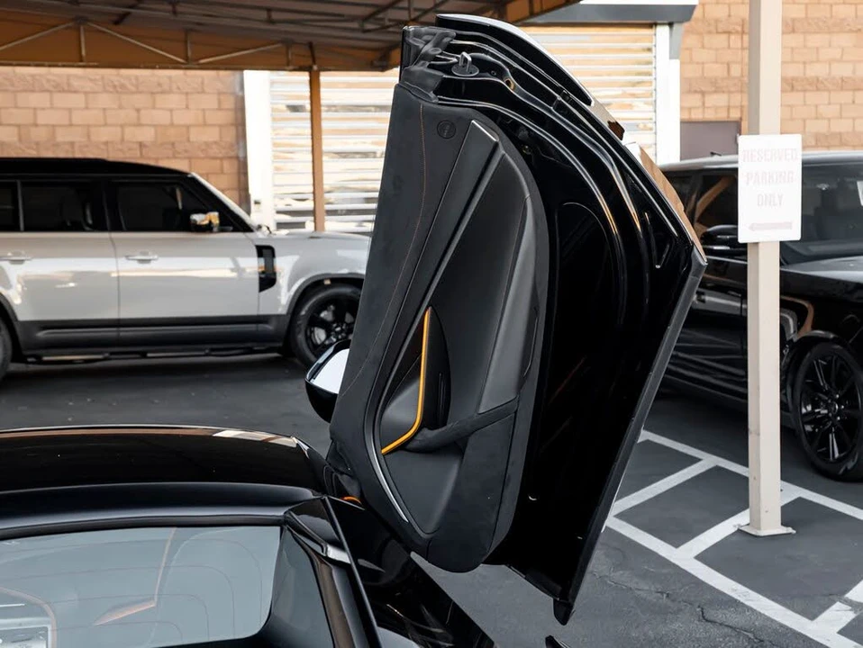 2027 McLaren 750S Spider - Image 23 of 31