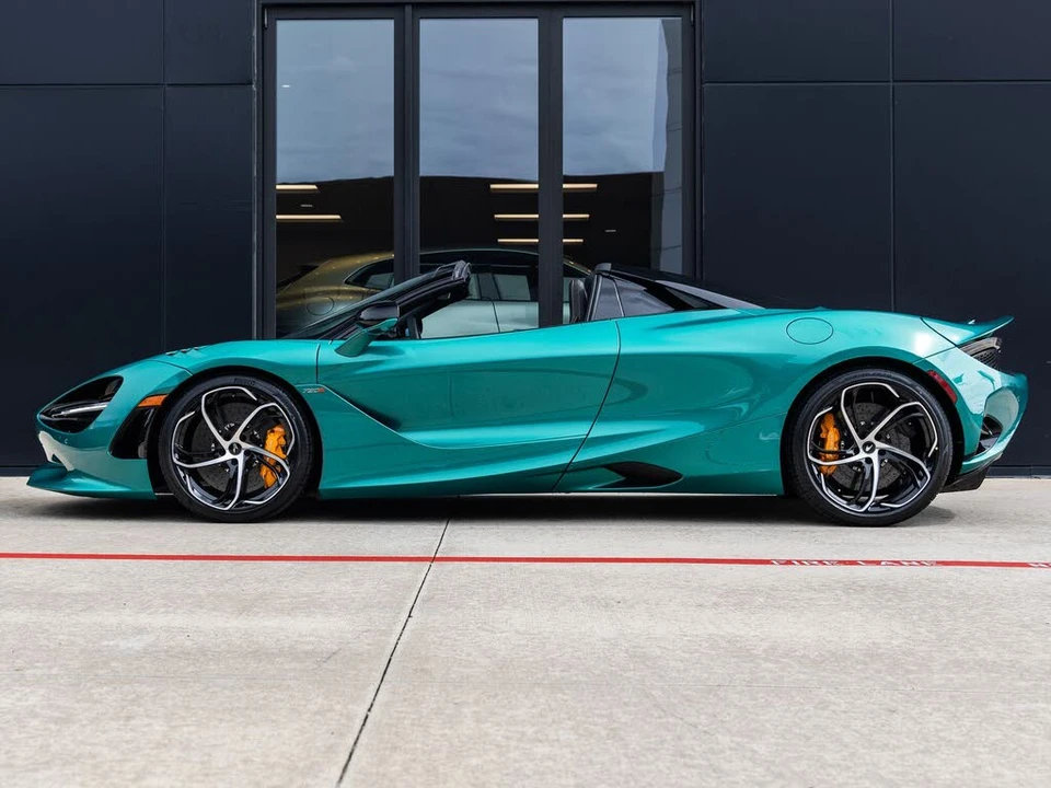 2027 McLaren 750S Spider - Image 11 of 31