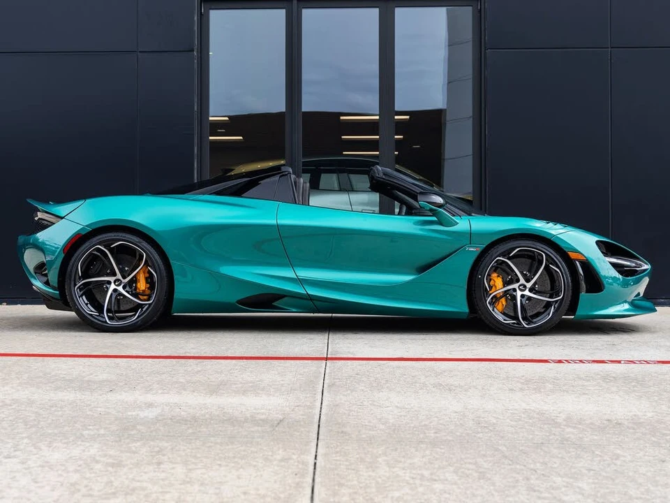 2027 McLaren 750S Spider - Image 12 of 31