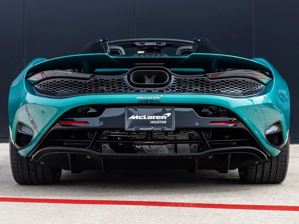 2027 McLaren 750S Spider - Image 9 of 31