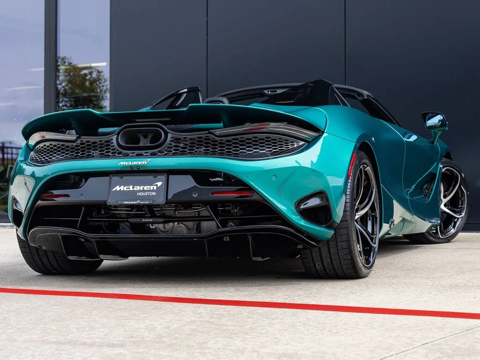 2027 McLaren 750S Spider - Image 10 of 31