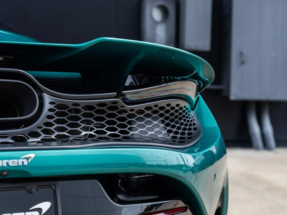 2027 McLaren 750S Spider - Image 15 of 31