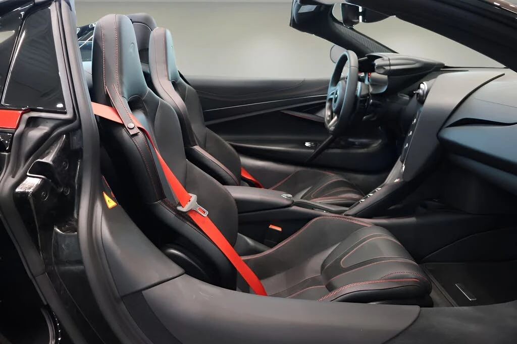 2027 McLaren 750S Spider - Image 20 of 31