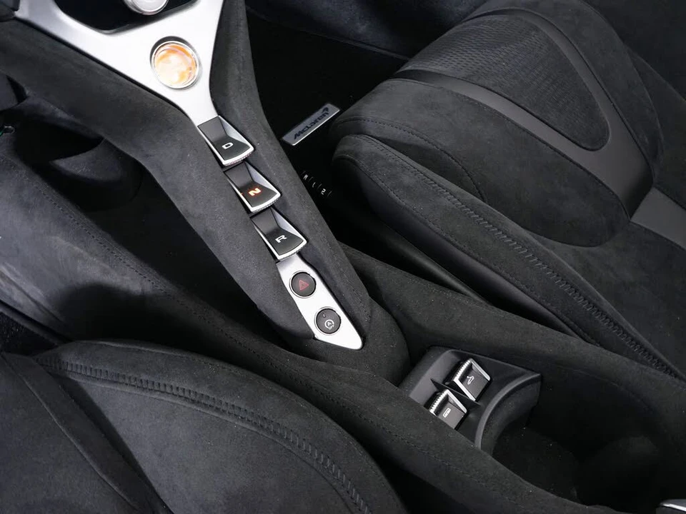 2027 McLaren 750S Spider - Image 29 of 31