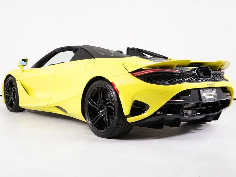 2027 McLaren 750S Spider - Image 20 of 31