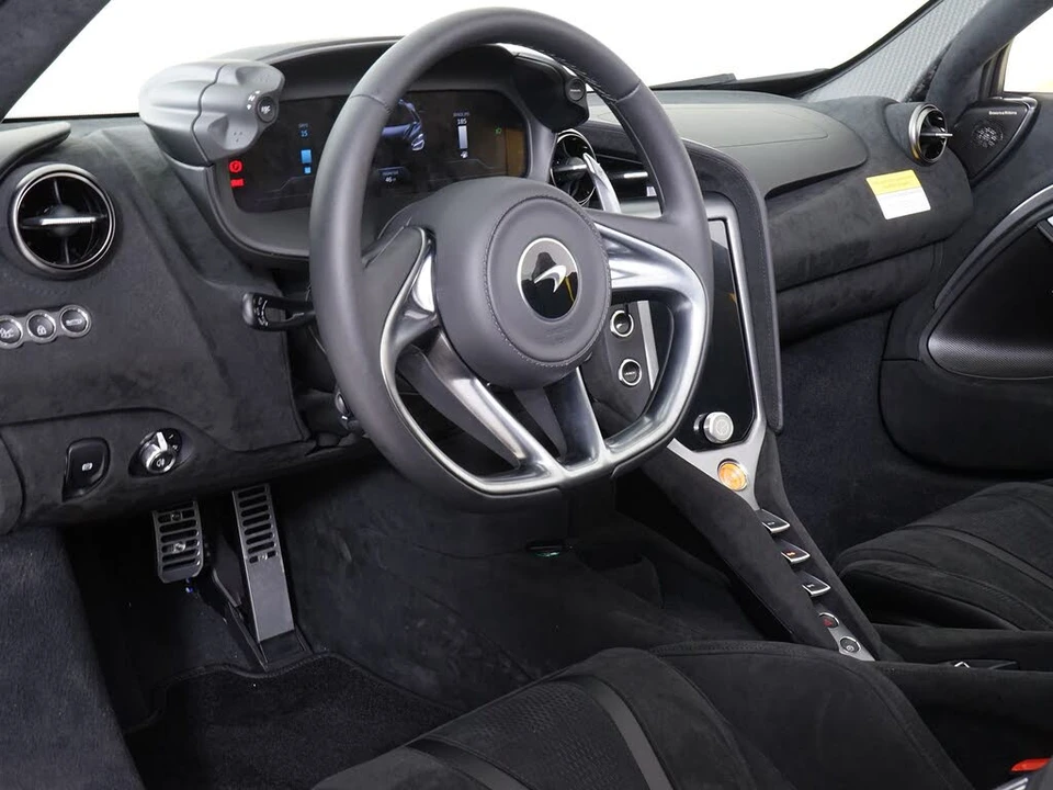 2027 McLaren 750S Spider - Image 5 of 31
