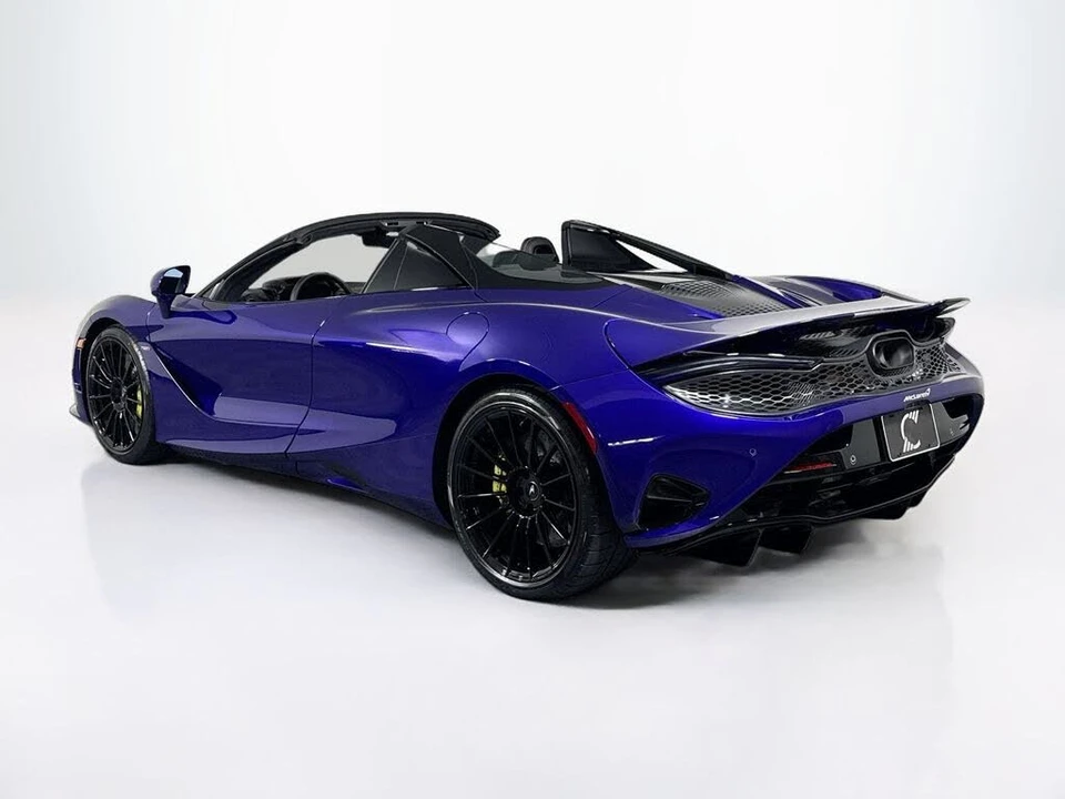 2027 McLaren 750S Spider - Image 3 of 24
