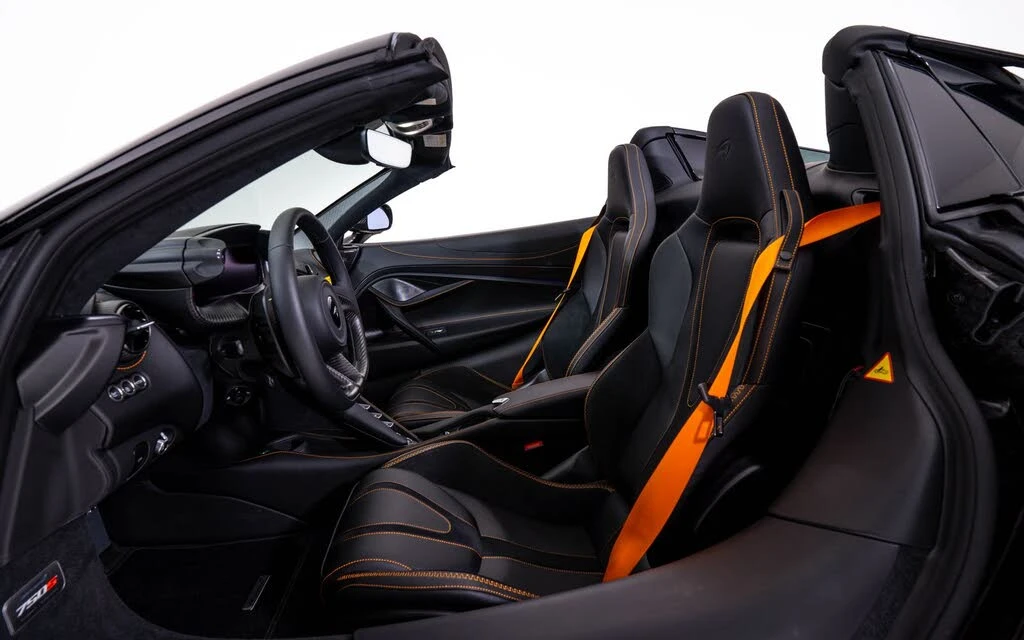 2027 McLaren 750S Spider - Image 22 of 25