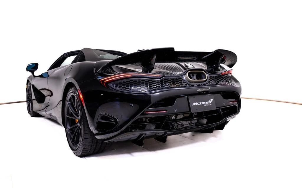 2027 McLaren 750S Spider - Image 13 of 25