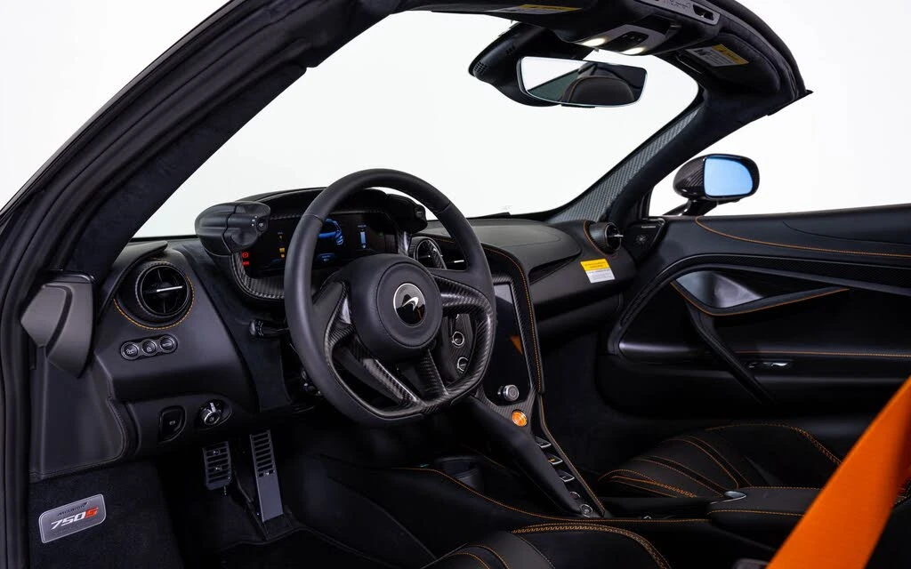 2027 McLaren 750S Spider - Image 20 of 25
